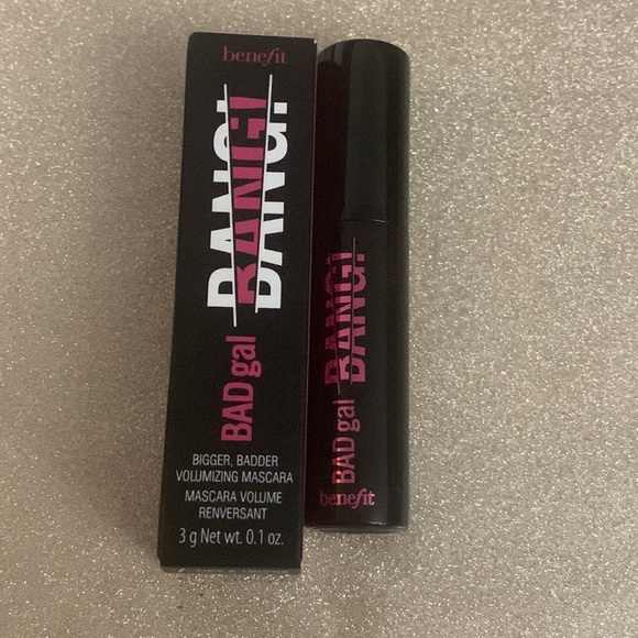 🍒2/$28 or 3/$38🍒 Benefit Bad Gal Mascara (Intense Pitch Black) - Picture 4 of 4